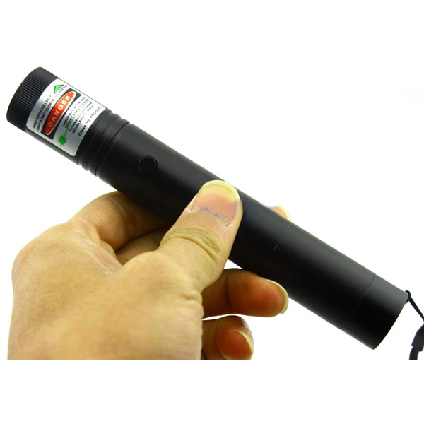burn match 100mw green laser pointer 