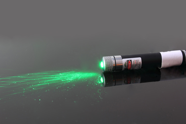 caltompetitive laser pointer